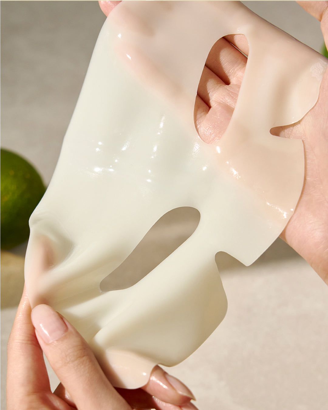 Luvum Afterglow Yuja Gel Mask